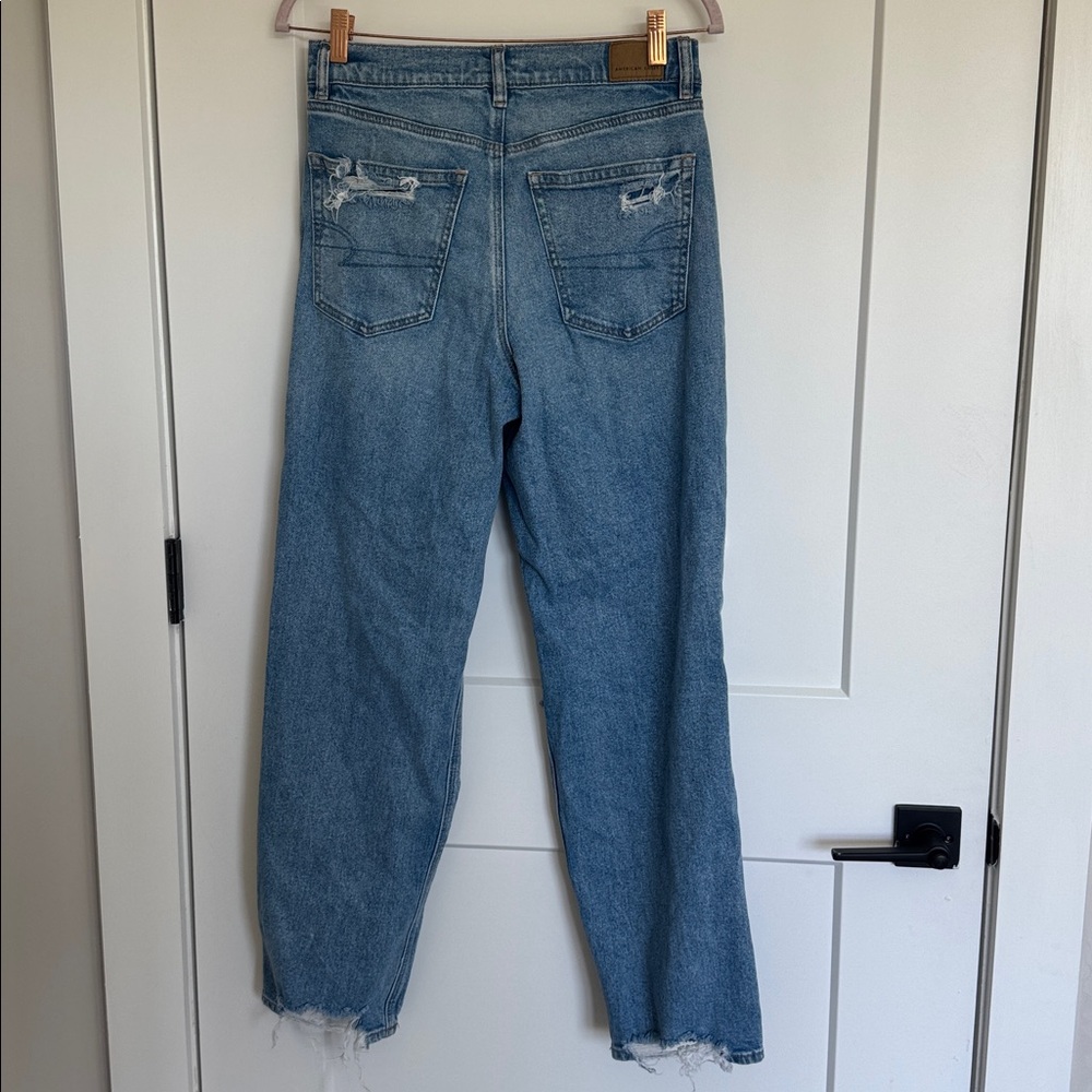 🎉HP🎉 AE High Rise Jeans - Picture 6 of 6